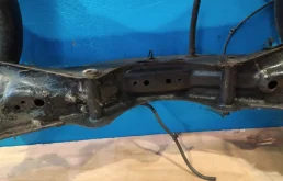 Задний подрамник для Nissan Murano 2011 года на фотографиях