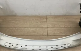 Бампер для Porsche Cayenne 2009 года на фотографиях