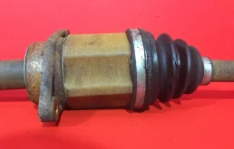 Привод передний правый для Nissan X-Trail 2011 года на фотографиях