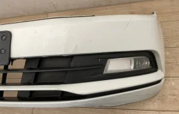 Бампер для Volkswagen Passat 2018 года на фотографиях