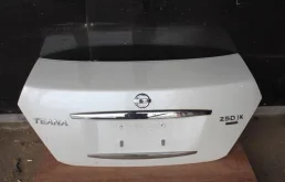 Крышка багажника для Nissan Teana 2006 года на фотографиях