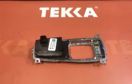 Концевик капота для BMW X5 на фотографиях