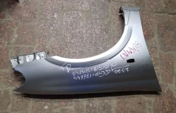 Крыло правое для Nissan Almera 2006 года на фотографиях