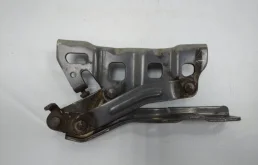 Петля капота правая для Hyundai Tucson 2020 года на фотографиях