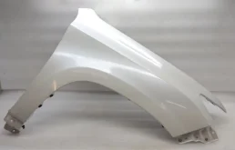 Крыло правое для Toyota Land Cruiser 2000 года на фотографиях