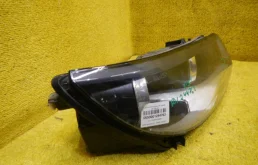 Фара ксенон левая для Volkswagen Tiguan 2015 года на фотографиях