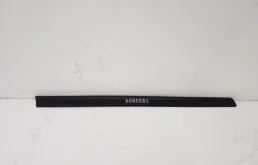 Молдинг двери передний правый для Nissan X-Trail 2014 года на фотографиях