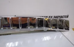 Накладка заднего бампера правая для Volkswagen Touareg 2007 года на фотографиях