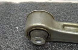 Рычаг передний правый верхний для BMW 5er 2018 года на фотографиях