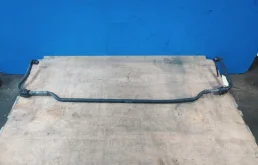 Стабилизатор поперечной устойчивости задний для Nissan X-Trail 2000 года на фотографиях