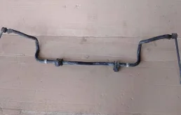 Стабилизатор поперечной устойчивости передний для Nissan X-Trail 2012 года на фотографиях