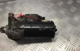 Стартер для Volkswagen Passat 2005 года на фотографиях