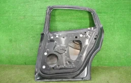 Дверь задняя правая для Porsche Panamera на фотографиях