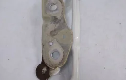 Петля капота левая для Skoda Octavia на фотографиях