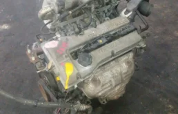 Двигатель без навесного для Mazda Familia 1999 года на фотографиях