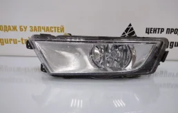 Противотуманка (ПТФ) передняя левая для Skoda Octavia 2014 года на фотографиях