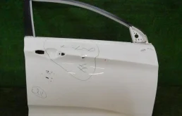 Дверь багажника для Hyundai Solaris 2012 года на фотографиях