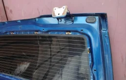 Крышка багажника для Mercedes-Benz Vito 2004 года на фотографиях