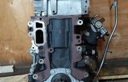 Двигатель без навесного для Mercedes-Benz GLK class 2016 года на фотографиях