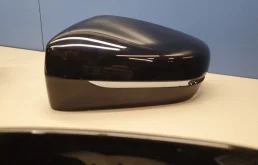 Накладка зеркала левого для BMW 5er 2018 года на фотографиях