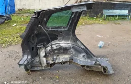 Заднее левое крыло для Volkswagen Touareg 2012 года на фотографиях