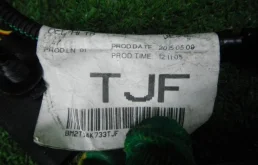 Уплотнитель передней правой двери для Ford Transit 2013 года на фотографиях