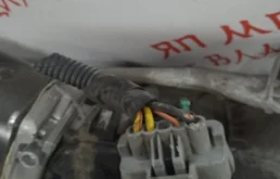 Трапеция стеклоочистителей для Nissan X-Trail 2014 года на фотографиях