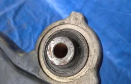 Рычаг передний левый верхний для Nissan Murano 2013 года на фотографиях