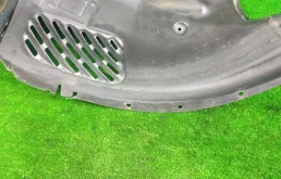 Подкрылок передний правый для BMW X3 2011 года на фотографиях