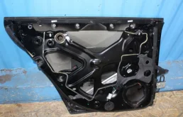 Дверь задняя левая для Audi A4 2007 года на фотографиях