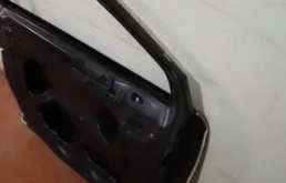Дверь передняя левая для Citroen C4 2014 года на фотографиях