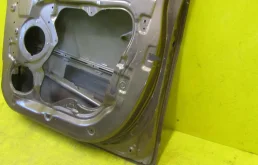 Дверь передняя правая для Hyundai ix35 2010 года на фотографиях