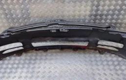 Бампер для Toyota Avensis 2011 года на фотографиях