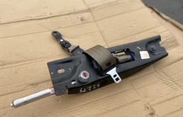 Ремень безопасности передний левый для Volvo S80 2008 года на фотографиях