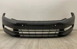 Бампер для Volkswagen Passat 2020 года на фотографиях