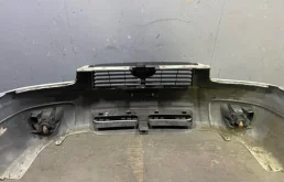 Бампер для Subaru Forester 2005 года на фотографиях