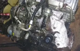 Двигатель без навесного для Mazda MPV 1998 года на фотографиях