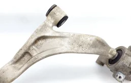 Рычаг передний правый нижний для Infiniti FX 2005 года на фотографиях