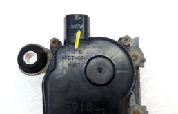 Мотор стеклоочистителя для Nissan Qashqai 2018 года на фотографиях