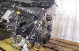 Двигатель без навесного для BMW 1er 2013 года на фотографиях