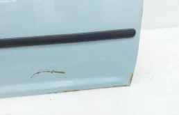 Дверь передняя правая для Volkswagen Caddy 2010 года на фотографиях