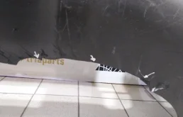 Усилитель переднего бампера для Hyundai Tucson 2004 года на фотографиях