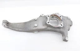 Кулак поворотный левый для BMW 5er 2018 года на фотографиях