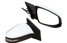 Зеркало боковое правое для Toyota RAV4 2014 года на фотографиях