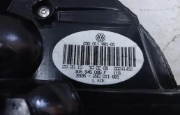 Фонарь внешний левый для Volkswagen Passat 2015 года на фотографиях