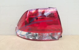 Фонарь левый для Volkswagen Polo 2013 года на фотографиях