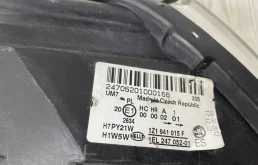 Фары для Skoda Octavia 2004 года на фотографиях