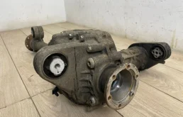 Редуктор переднего моста для Volkswagen Touareg 2009 года на фотографиях