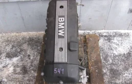 Блок цилиндров для BMW 5er 2000 года на фотографиях