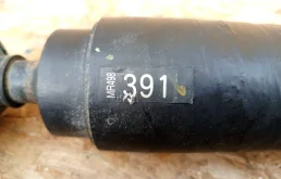 Карданный вал задний для Mitsubishi Pajero 2010 года на фотографиях